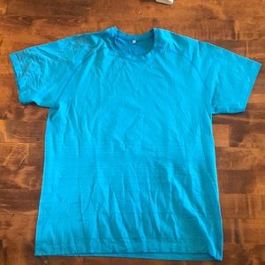 Light blue lululemon tee shirt